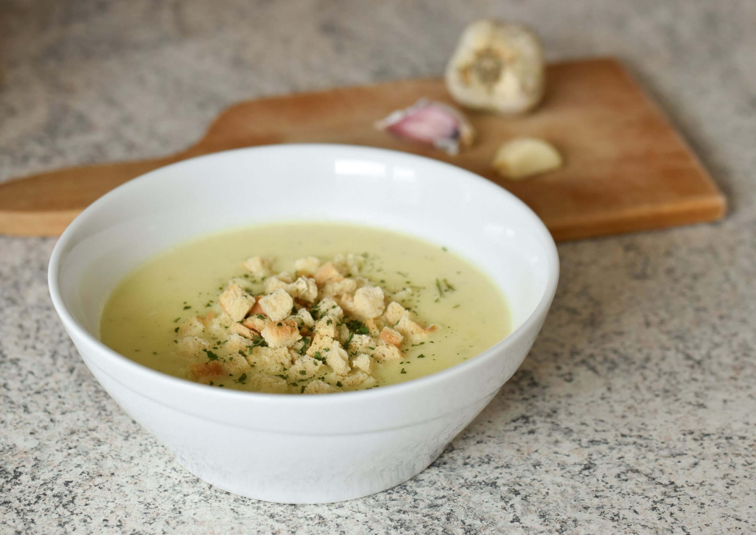 Creamy Cheese & Broccoli Soup
